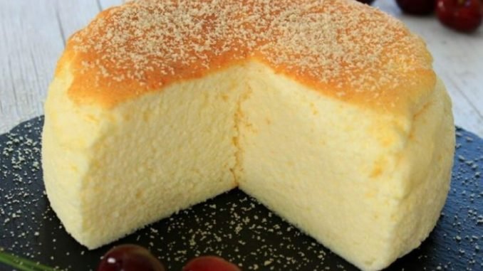 “Zuckerwatte”-Käsekuchen-mit-nur-3-Zutaten-750x536