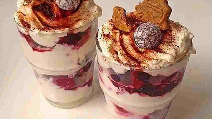 Weihnachts-Tiramisu-mit-Spekulatius-es-schmeckt-nach-mehr-